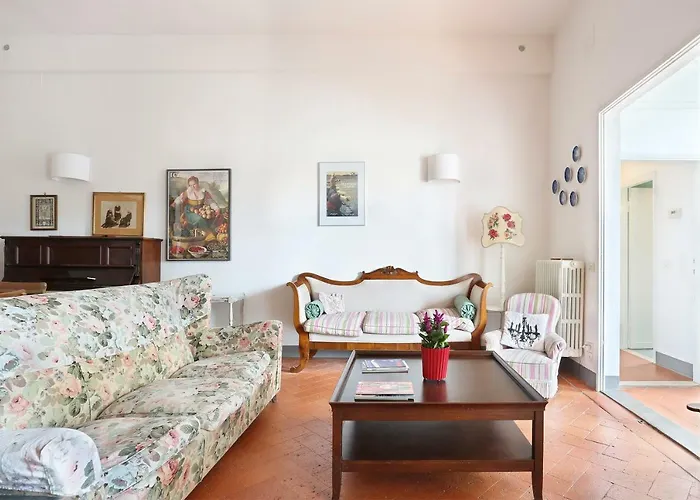 Via Della Chiesa * Firenze